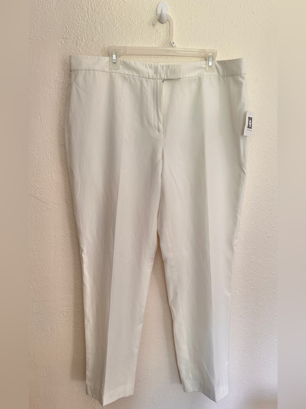 Anne Klein NWT $89  Women’s White Pants Size 16